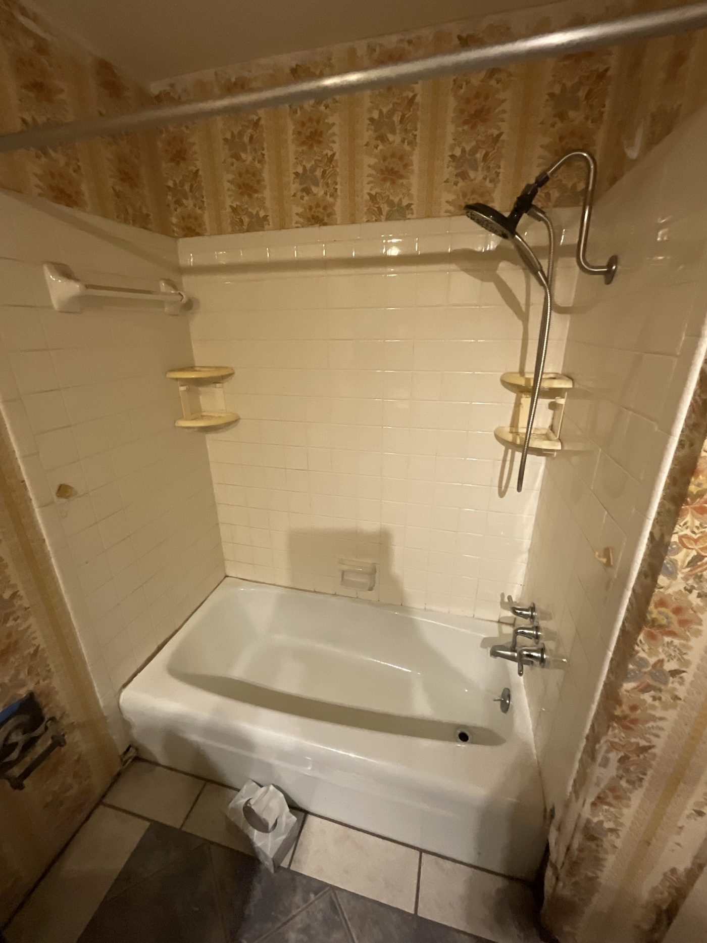 Bathroom before renovation
